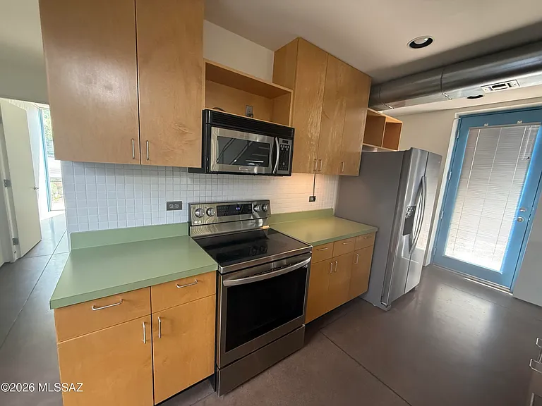 741 S Fremont Ave — Photo 6