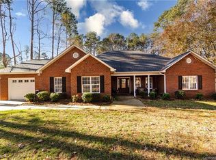 6916 Pinewood Forest Dr, Monroe, NC 28110