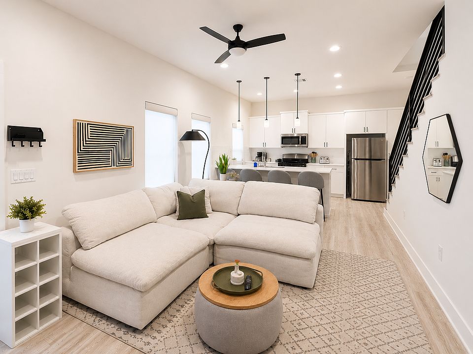 6016 Fairway St #2 Living Room and Kitchen