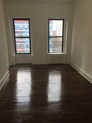 Rented by Solil Management | media 6