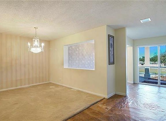 4th image of 22716 Sorrento Ave