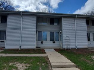 8827 N 95th St, Milwaukee, WI 53224