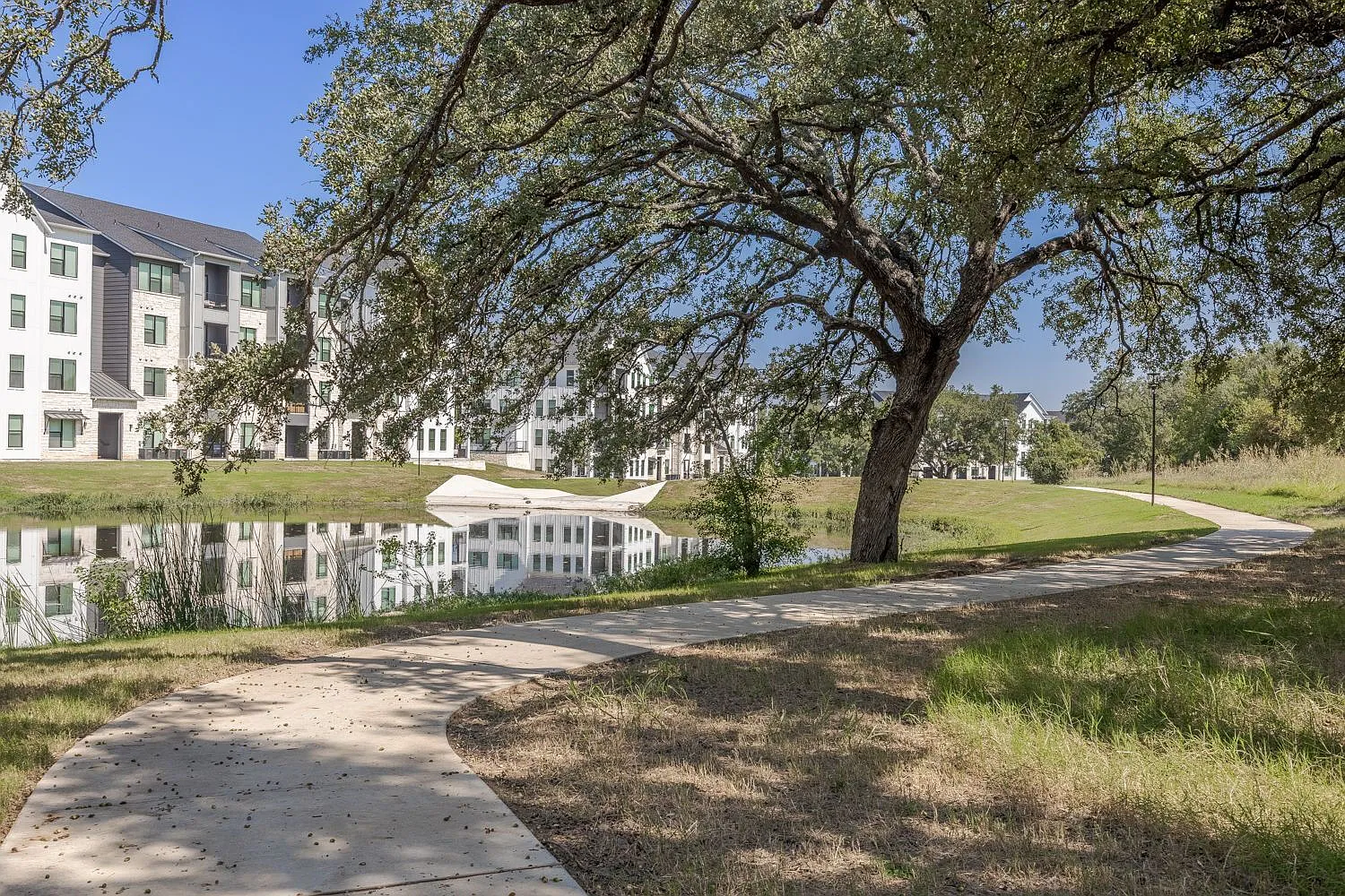 Water's Edge Townhomes — Photo 4