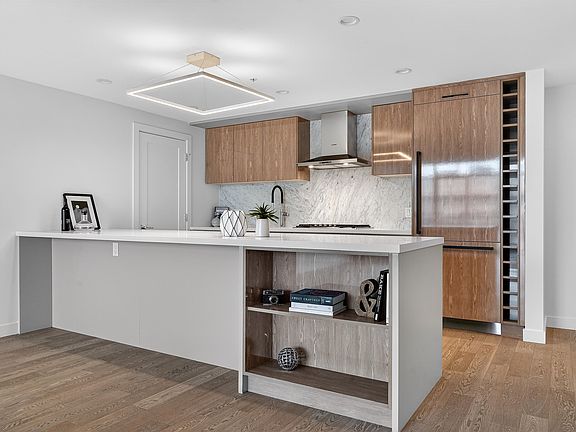 3rd image of 1526 Finlay St #415