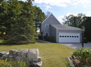 1 Riverbend Dr, Mystic, CT 06378