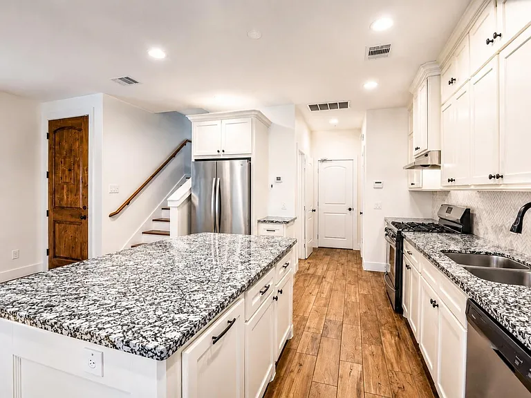 3605 Billingsley St #B — Photo 9
