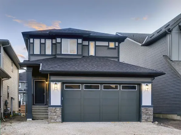 891 E Langholm Dr SE, Airdrie, AB T4A 0L9