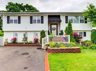 20 Lilmar Dr, Islip Terrace, NY 11752