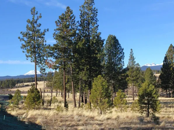61853 Hosmer Lake Dr, Bend, OR 97702