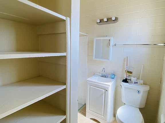 5th image of 240 W Sahuaro St #11274734