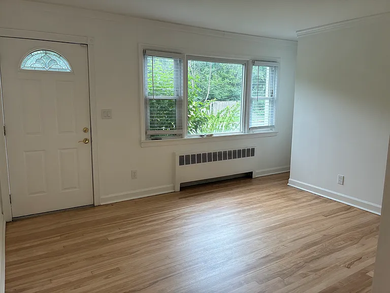 605 Briarcliff Ave #1 — Photo 9