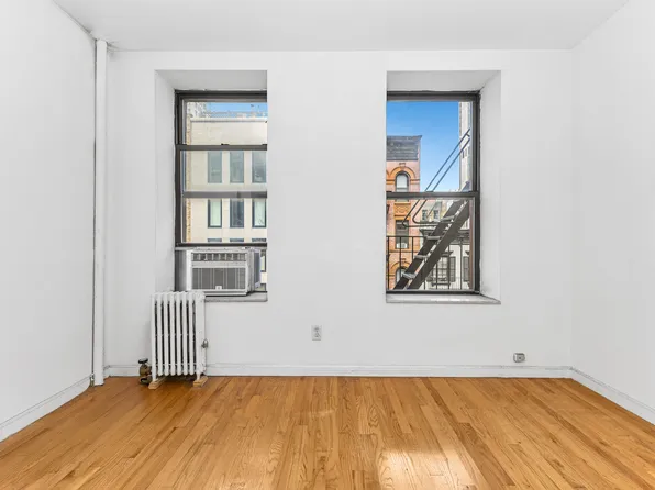 224 East 81st Street image 1 of 5