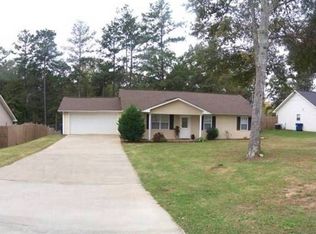38 Rosemary Ln, Oxford, AL 36203