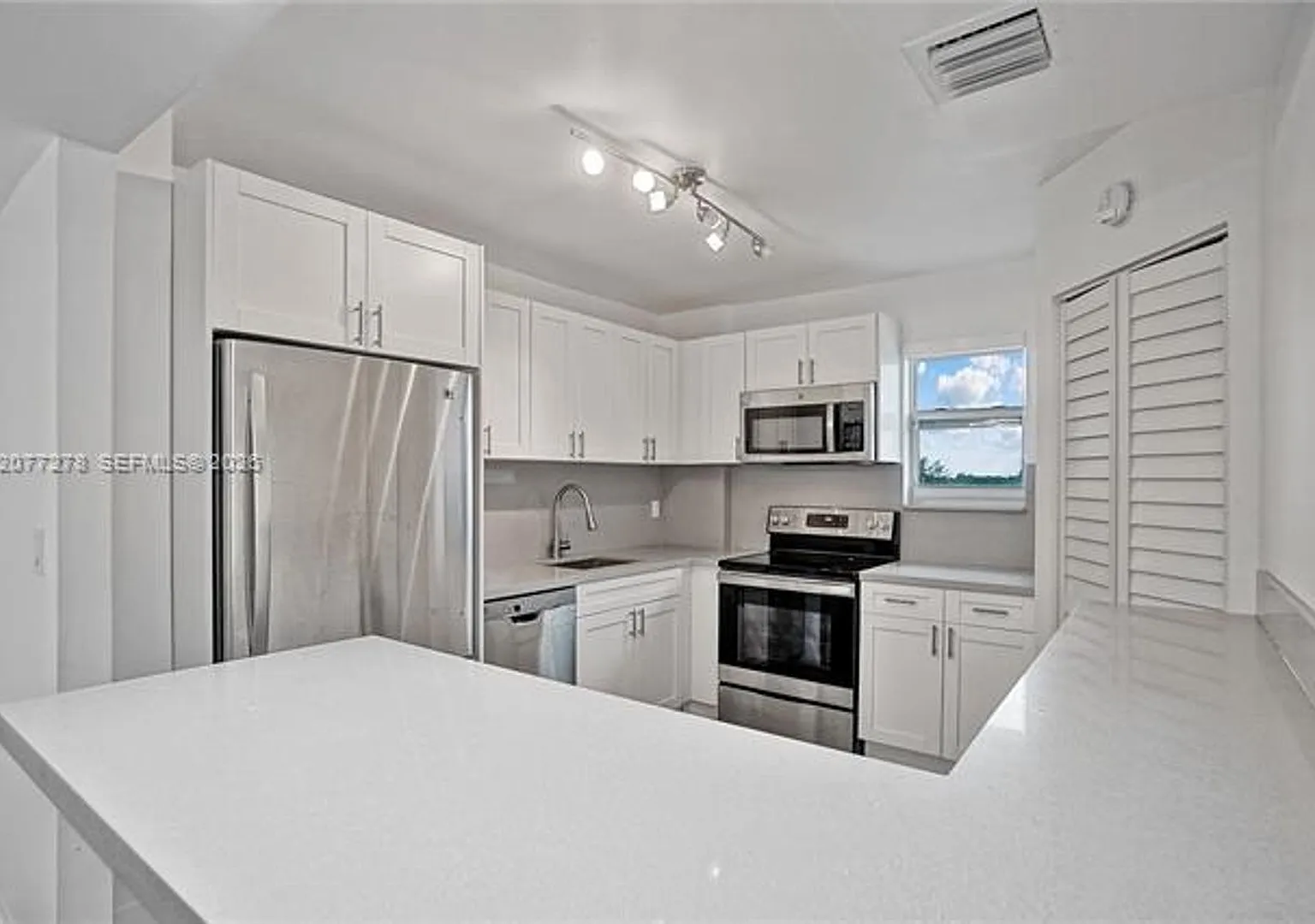 9273 Collins Ave cu-309, Surfside, FL 33154 — Photo 2