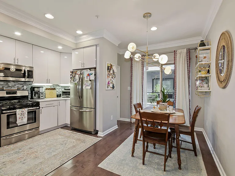 1337 N Howard St — Photo 41
