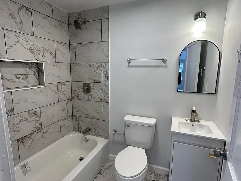 2916 Portland Ave #4 — Photo 3
