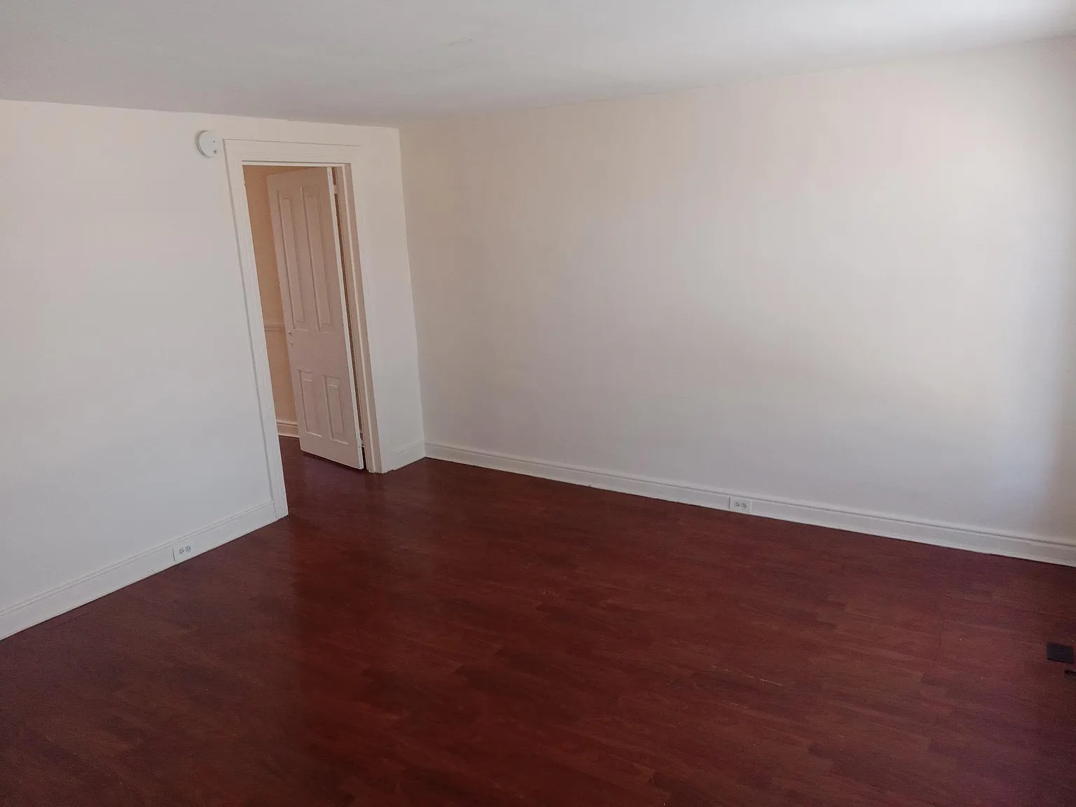 1 bed, $895 — Photo 4