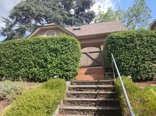 5556 31st Ave NE, Seattle, WA 98105