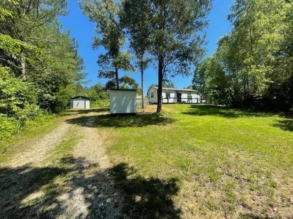 144 Strawberry Flds, Lexington, TN 38351