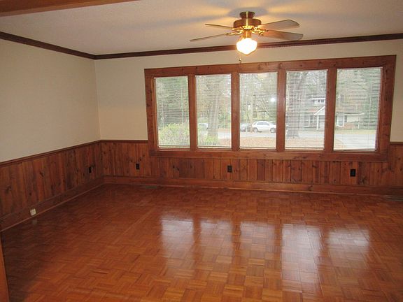 3rd image of 510 Sherrill Ave