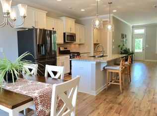 700 Carraway Garden Dr, Wake Forest, NC 27587