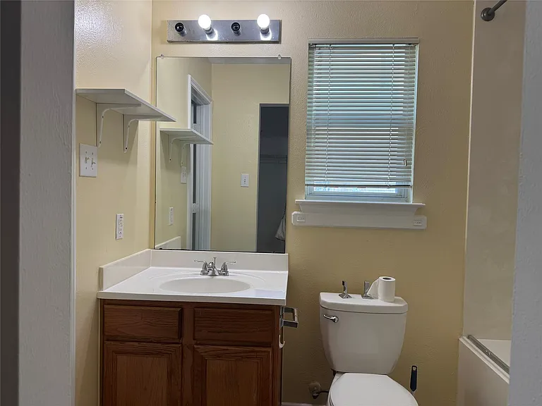 20711 Sycamore Wood Dr — Photo 9