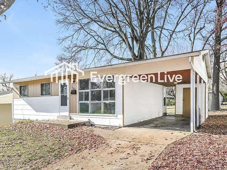 7009 Richwood Ln — Photo 2