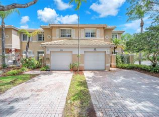 2248 NW 171st Ter, Pembroke Pines, FL 33028