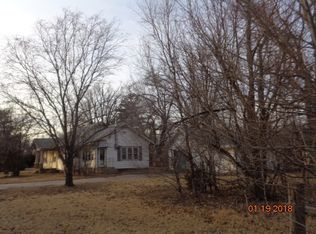 223 Central Ave, Harper, KS 67058