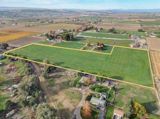 W Woodin Rd, Sunnyside, WA 98944