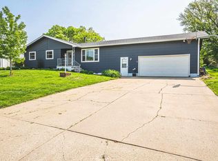 215 Jefferson St, Remsen, IA 51050