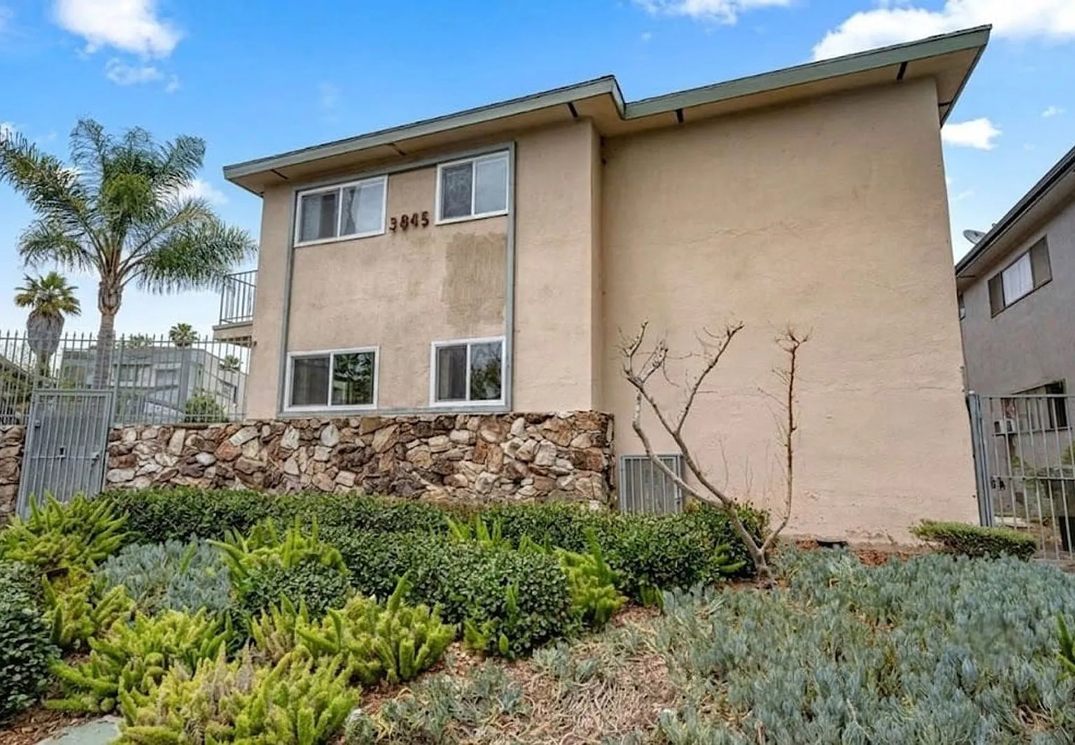 1 bed, 1.0 bath, 725 sqft, $1,725 — Photo 2