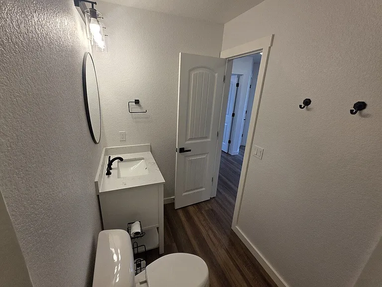 311 Violet St — Photo 16