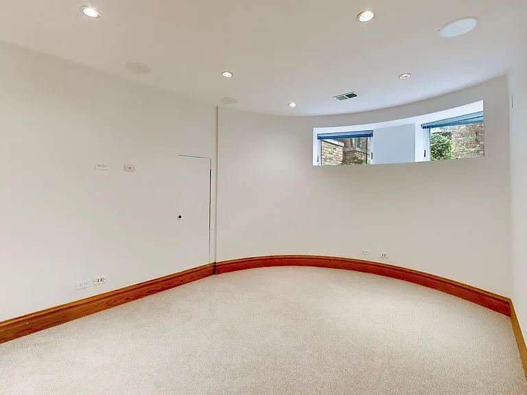 3752 N Wayne Ave — Photo 43