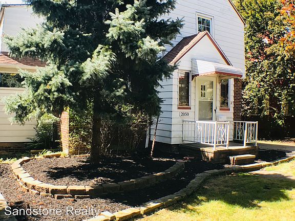 3rd image of 2050 E 228th St