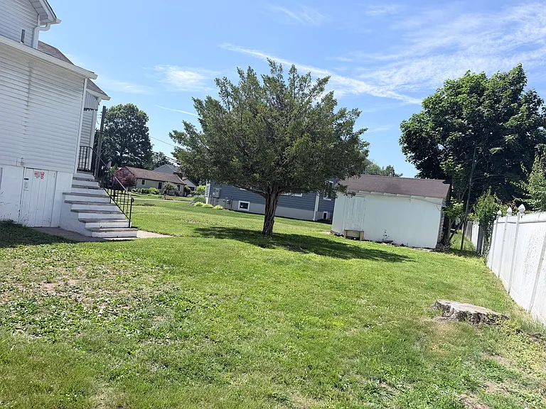183 Franklin St #C — Photo 12