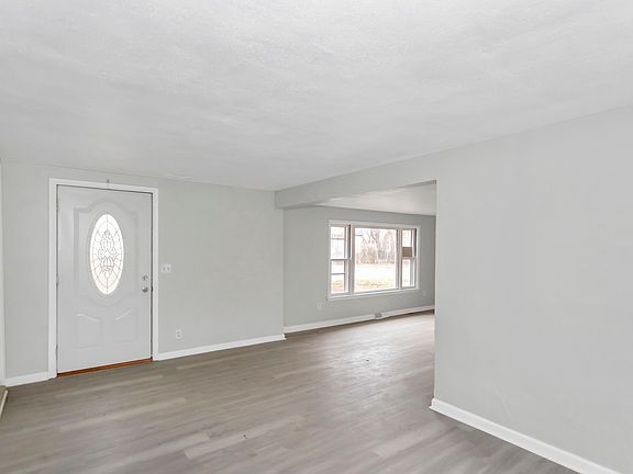 3rd image of 120 Ashley Ave