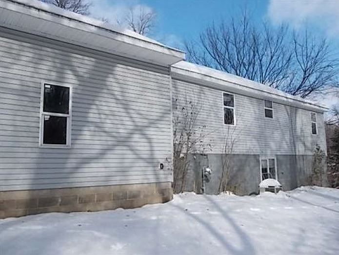 2nd image of 8303 Oakwood Ave NE