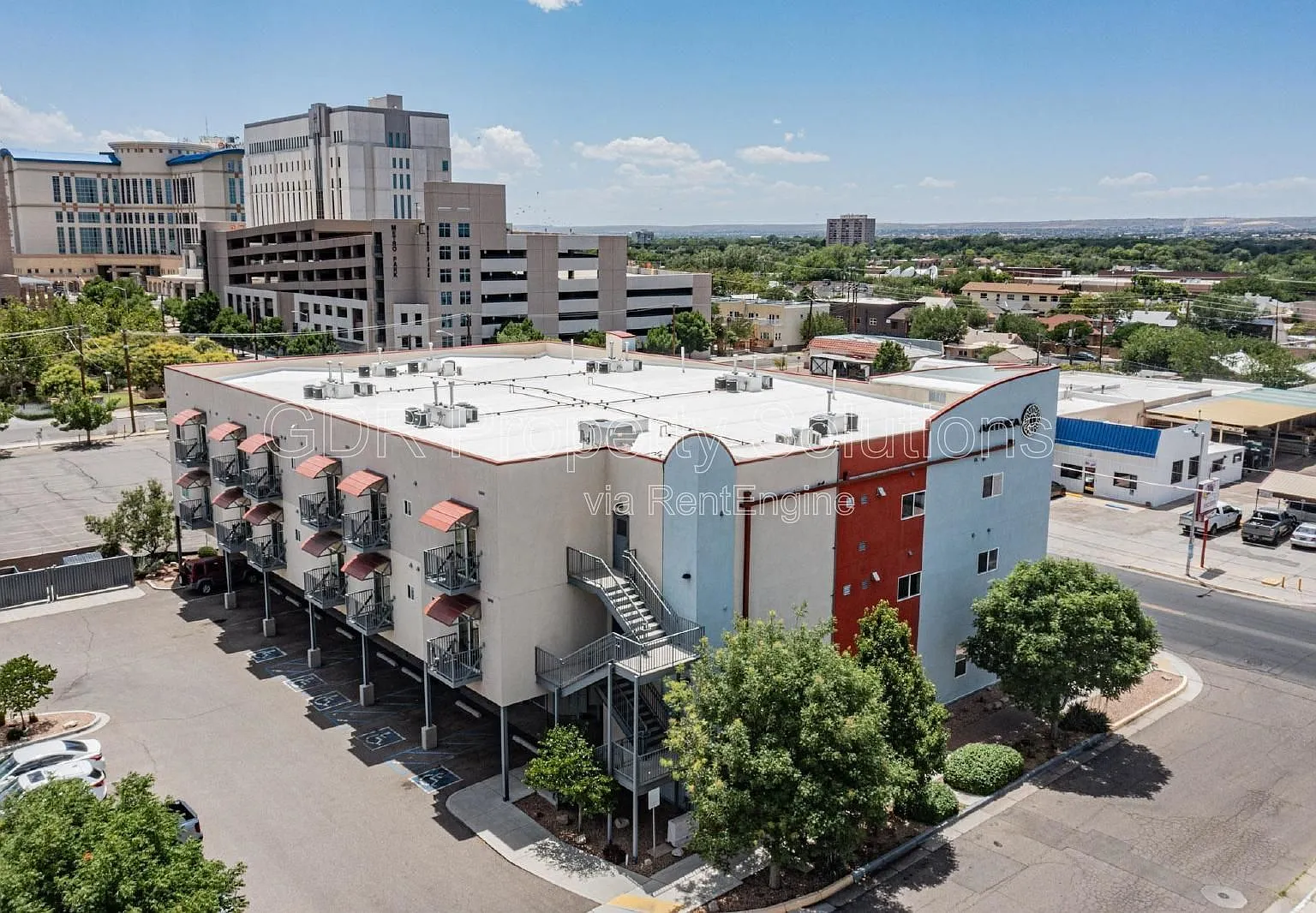 1 bed, 1.0 bath, 651 sqft, $1,340 — Photo 1