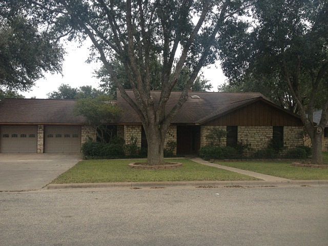 1st image of 1907 Alamo Dr