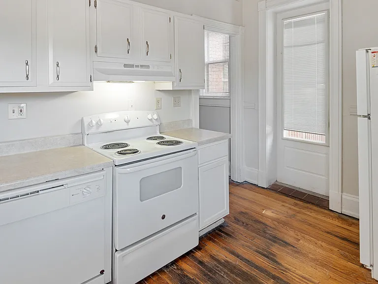 1524 S 2nd St #6 — Photo 5