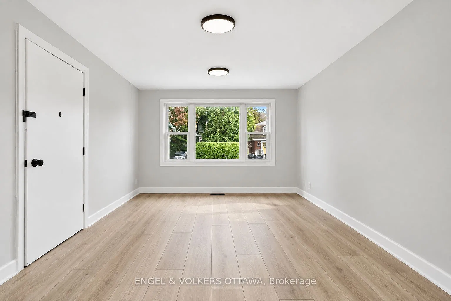 2 bed, $2,550 — Photo 2