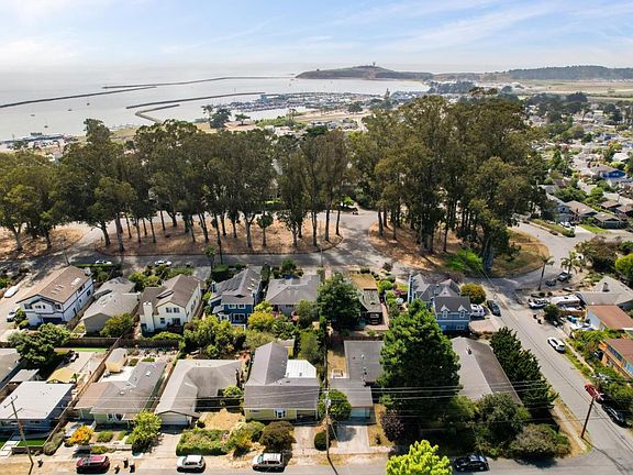 4th image of 355 San Carlos Ave