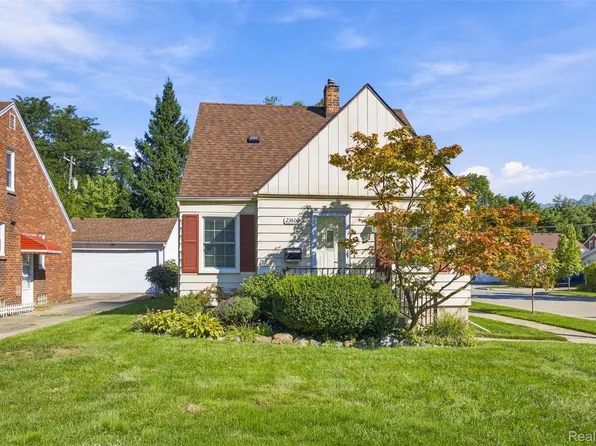 23800 Buckingham St, Dearborn, MI 48128