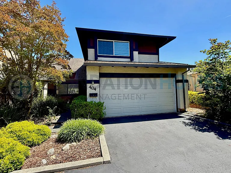 404 San Marin Dr — Photo 21