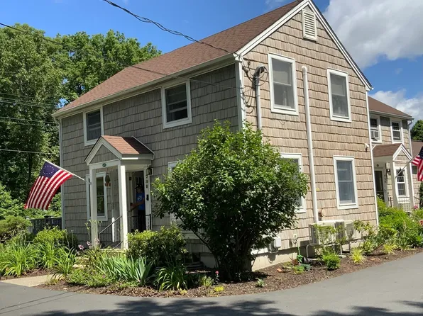 73 Fairview St #B, Greenfield, MA 01301