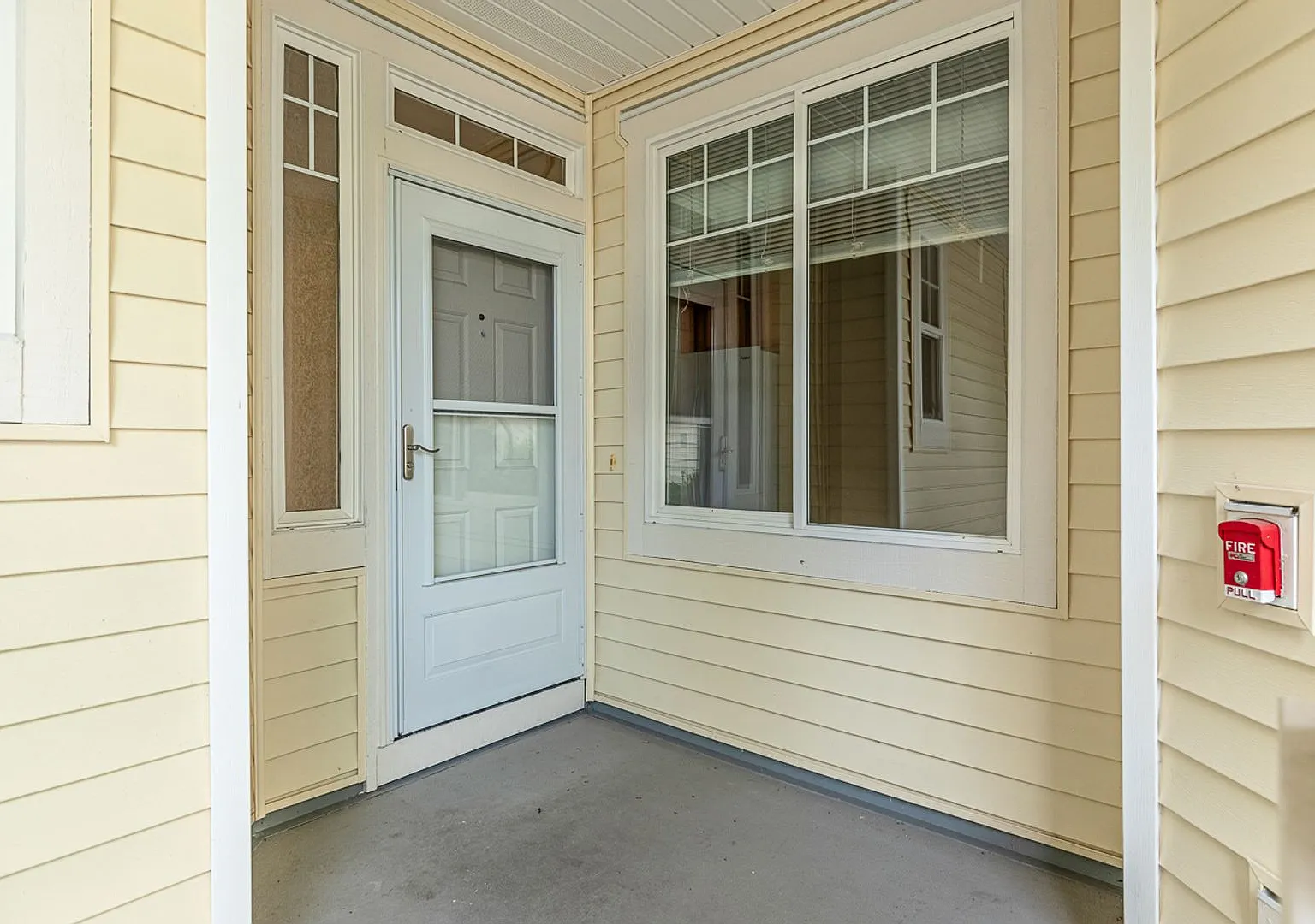 2 bed 2 .5 bath — Photo 3