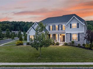 6155 Blue Belle Dr, Center Valley, PA 18034