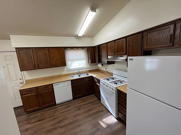 4th image of 510 Cactus Dr