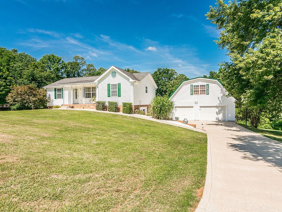 1st image of 315 Sanders Ln
